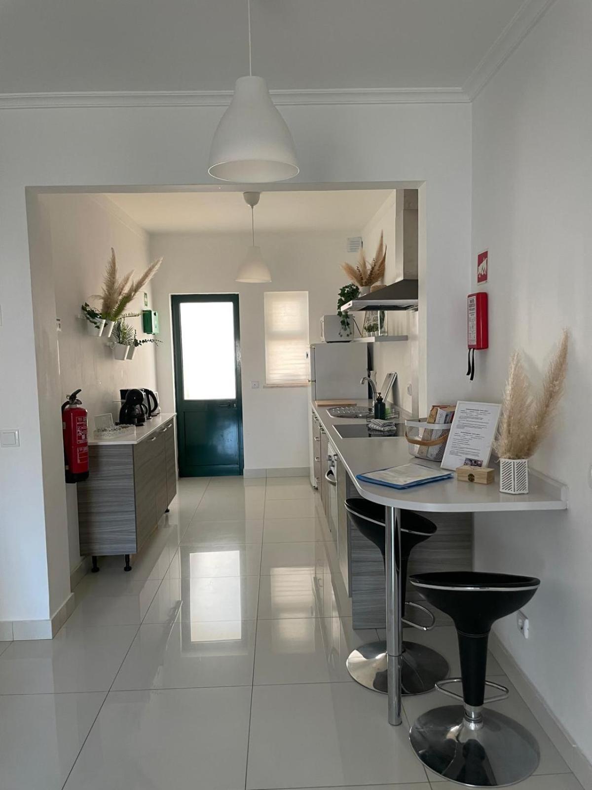 Apartamento Encantador A 100M Da Praia Carvoeiro  Exteriör bild